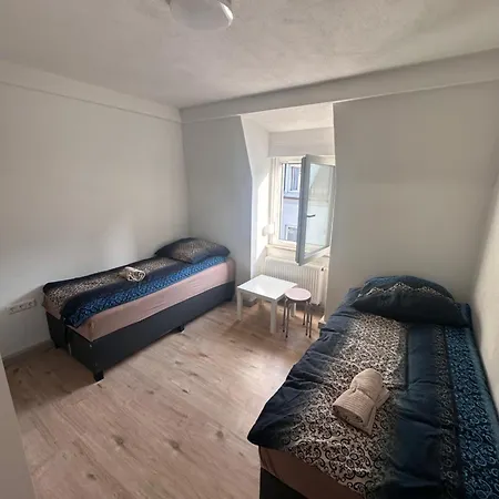 Апартаменты 4-zimmer Mit 7 Betten Ideal Fuer Familien Oder Gruppen Аугсбург