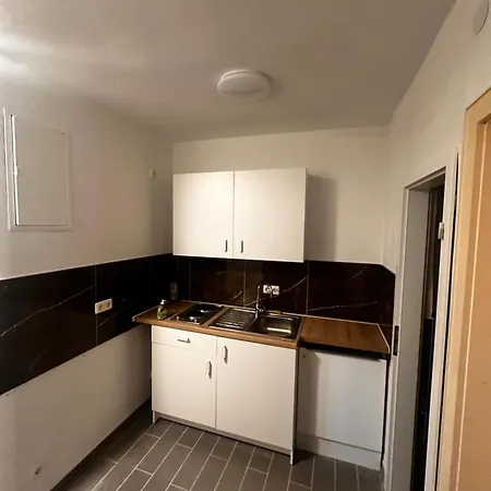 아파트 4-zimmer Mit 7 Betten Ideal Fuer Familien Oder Gruppen *